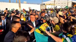 Presidente Jair Bolsonaro é recebido por multidão em Cuiabá