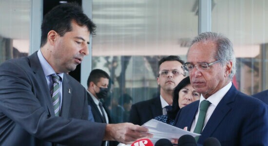 Ministro de Minas e Energia, Adolfo Sachsida, e o ministro da Economia, Paulo Guedes