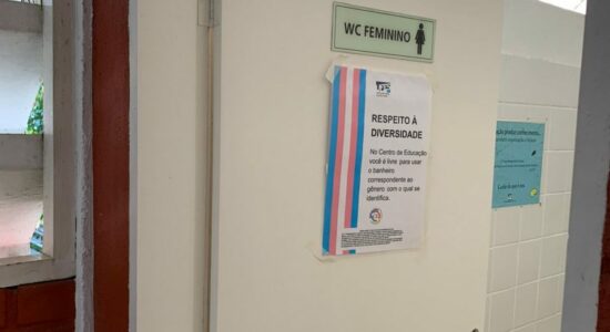 Centro-Educacao-Ufes-banheiro-960x540