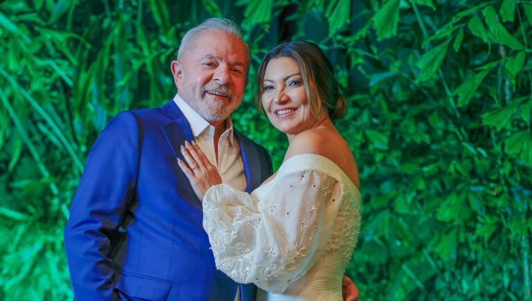 Famosos e políticos foram ao casamento de Lula e Janja