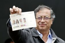 Gustavo Petro foi eleito o primeiro presidente de esquerda da Colômbia