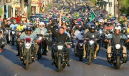 Bolsonaro participou de motociata em Manaus
