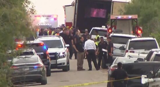 Mais de 40 imigrantes foram encontrados mortos no Texas