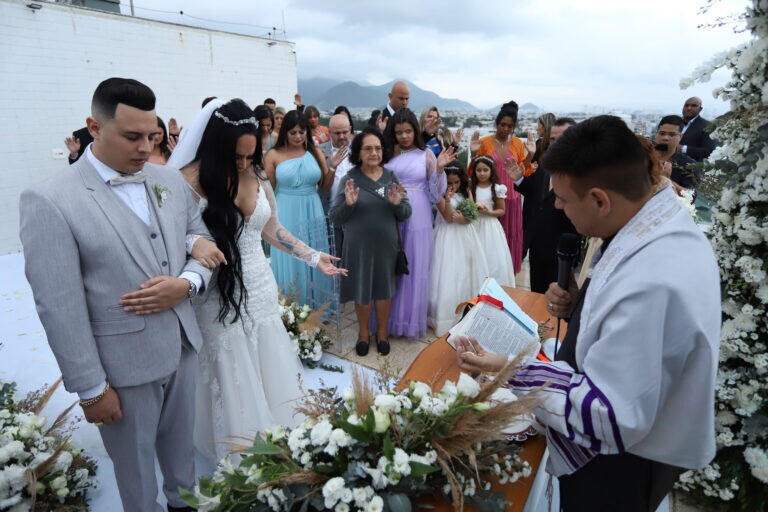 Fotos! Perlla e Patrick Abrahão se casam em cerimônia íntima