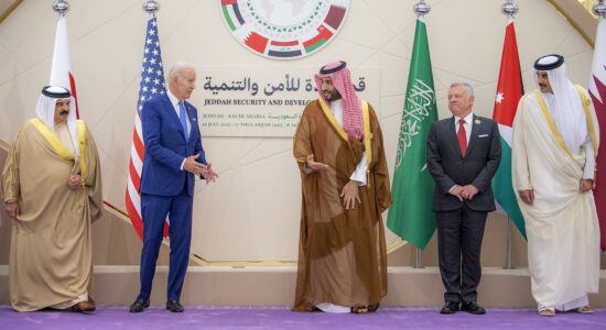 Biden reitera compromisso com Oriente Médio