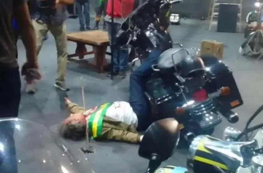 Cena de filme com ataque ao presidente Bolsonaro