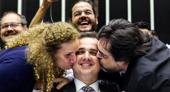 Túlio Gadelha posta foto da oposição expressando satisfação com Rodrigo Pacheco