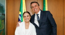 Regina Duarte ao lado do presidente Jair Bolsonaro