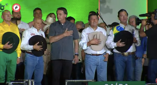 Bolsonaro marca presença na Festa do Peão de Barretos