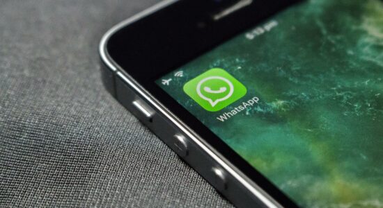 Usuários do WhatsApp poderão esconder status online