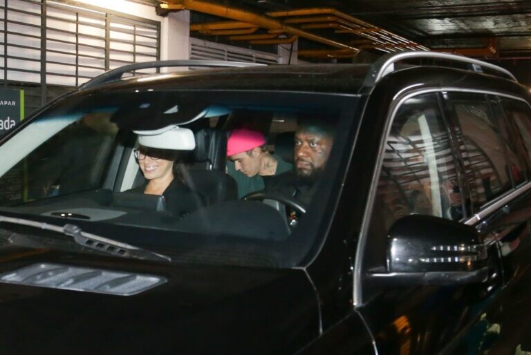 Justin Bieber e a esposa a caminho do show no Rock in Rio