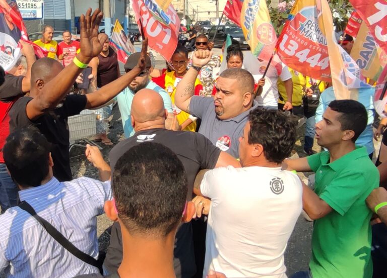 Carro com adesivo de Lula preso surpreende apoiadores do PT
