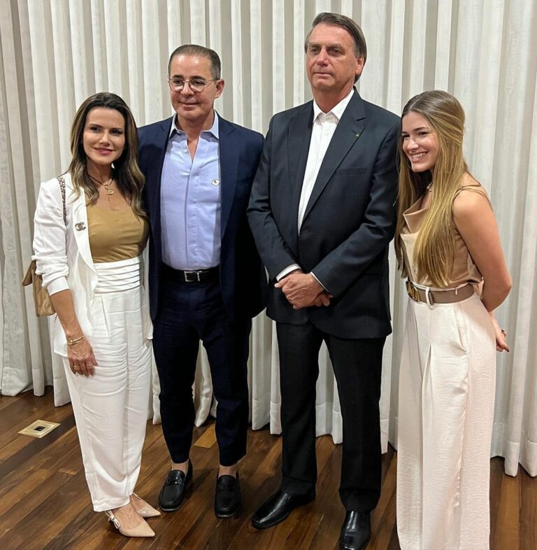 Camila Vieira, Paulo Vieira e Júlia Vieira