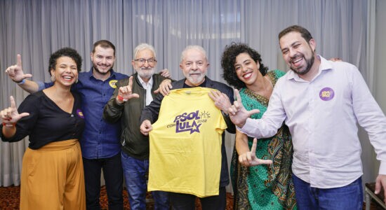 Lula ao lado de integrantes do PSOL
