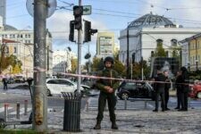 Bombardeios em Kiev