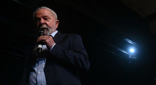 Lula anuncia a 16 nuevos ministros y da una cartera al vicepresidente