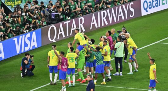 Brasil goleia Coreia do Sul e enfrenta a Croácia nas quartas de final da Copa