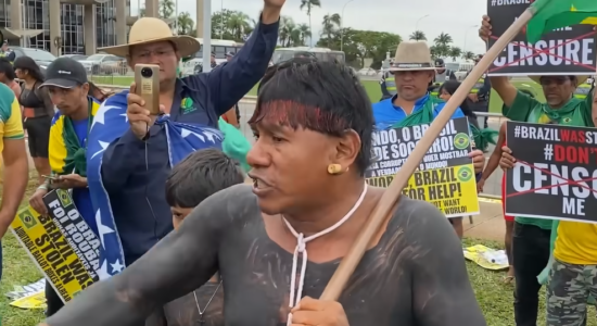 Cacique Tserere - Indígenas protestam contra Lula em Brasília