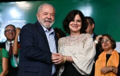 Lula ao lado de Nísia Trindade