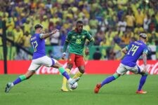 Com reservas, Brasil perde para Camarões, fica em 1º no grupo e pega Coreia do Sul