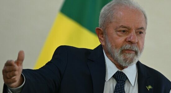 Lula presenta las credenciales a los nuevos embajadores en Brasil
