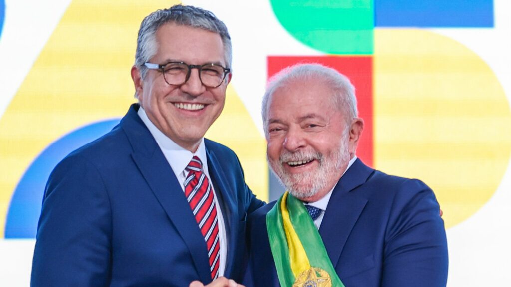 Presidente da República Luiz Inácio Lula da Silva e o ministro das Relações Institucionais, Alexandre Padilha