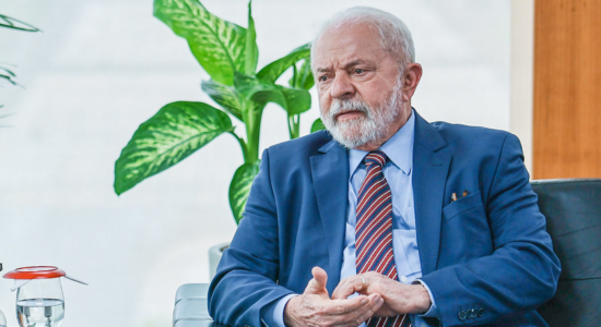 Lula cancela almoço com generais do Exército nesta segunda-feira