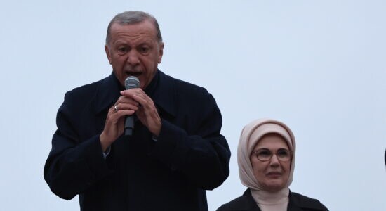 Erdogan discursa para apoiadores em Istambul