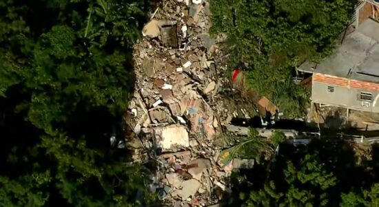Casa que desabou no Rio de Janeiro