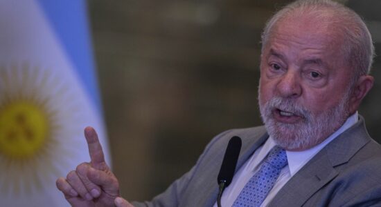 Lula fala sobre socorro à Argentina