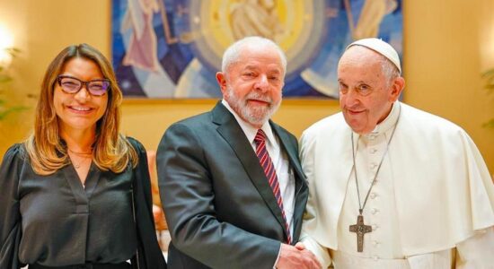 Lula ao encontrar o papa Francisco