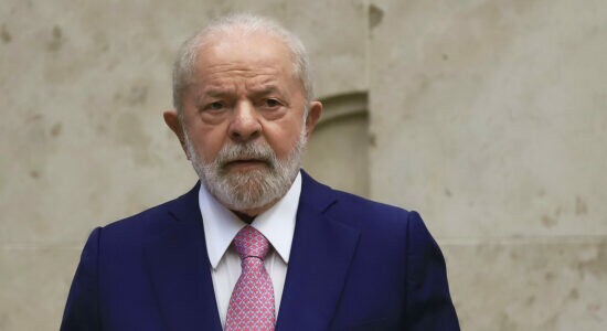 Lula durante sessão de abertura do ano do Judiciário no STF
