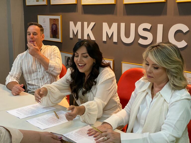 Eyshila voltou a fazer parte da MK Music