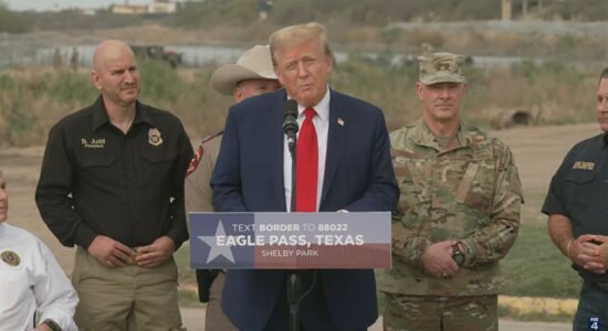 Donald Trump durante ida ao Texas